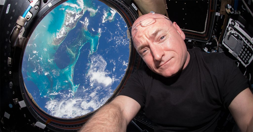 10 experiências que acontecem se você passa um ano no espaço